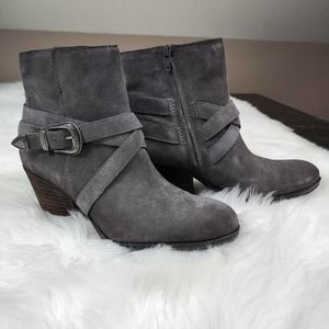 MSRP $159 Zodiac Size 9 Sammi Grey Suede Booties